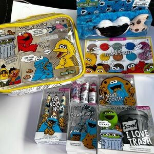 NWT- Wet n Wild Sesame Street Bundle